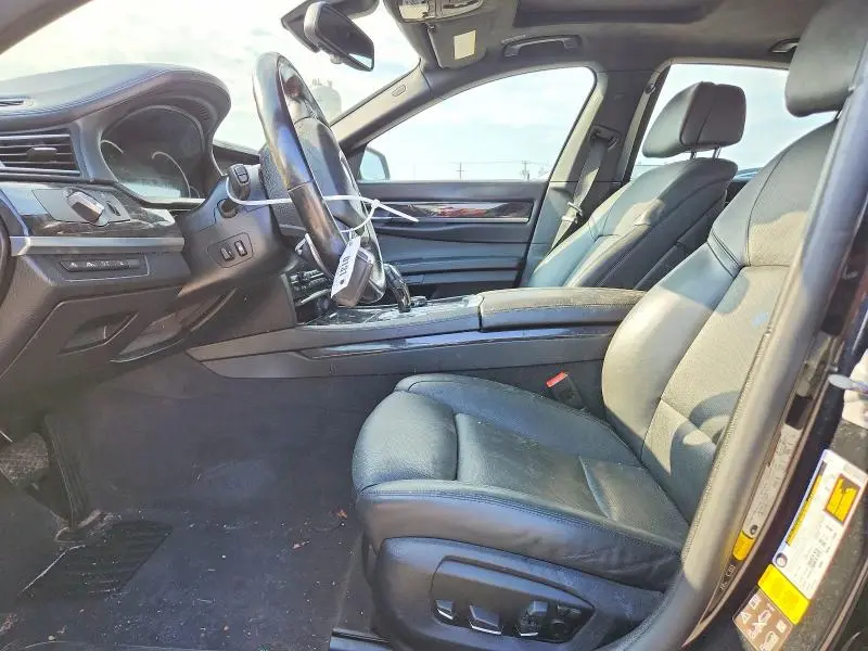 2015 BMW 750 XI  