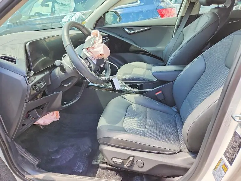 2024 KIA NIRO EX  