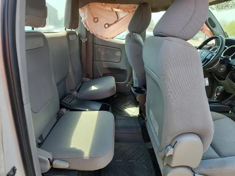 2015 TOYOTA TACOMA V6  