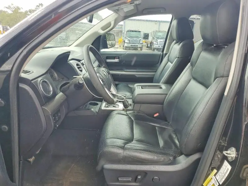 2015 TOYOTA TUNDRA CREWMAX SR5  