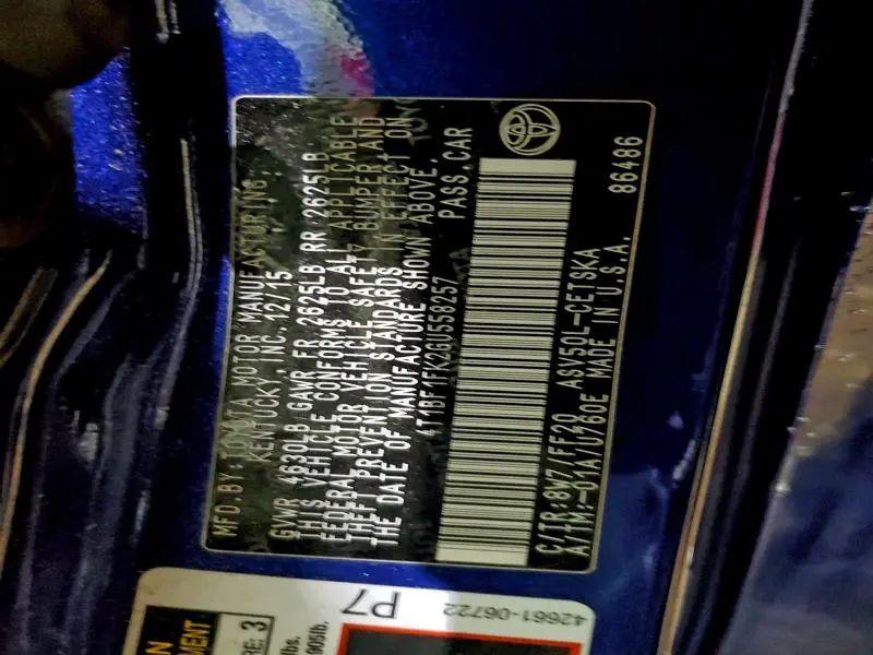 2016 TOYOTA CAMRY LE  