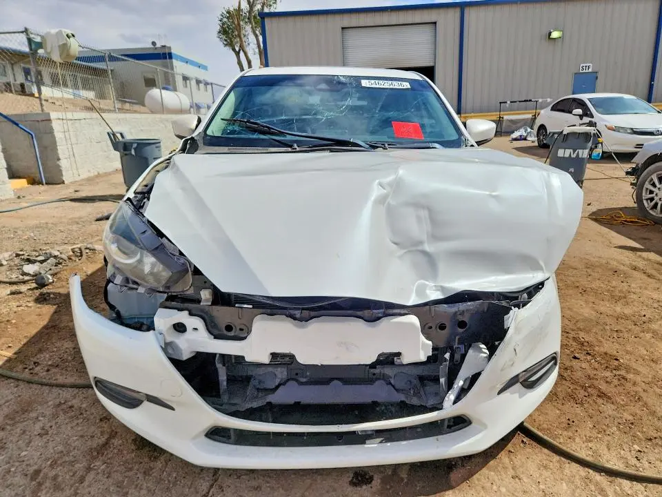2018 MAZDA 3 TOURING  