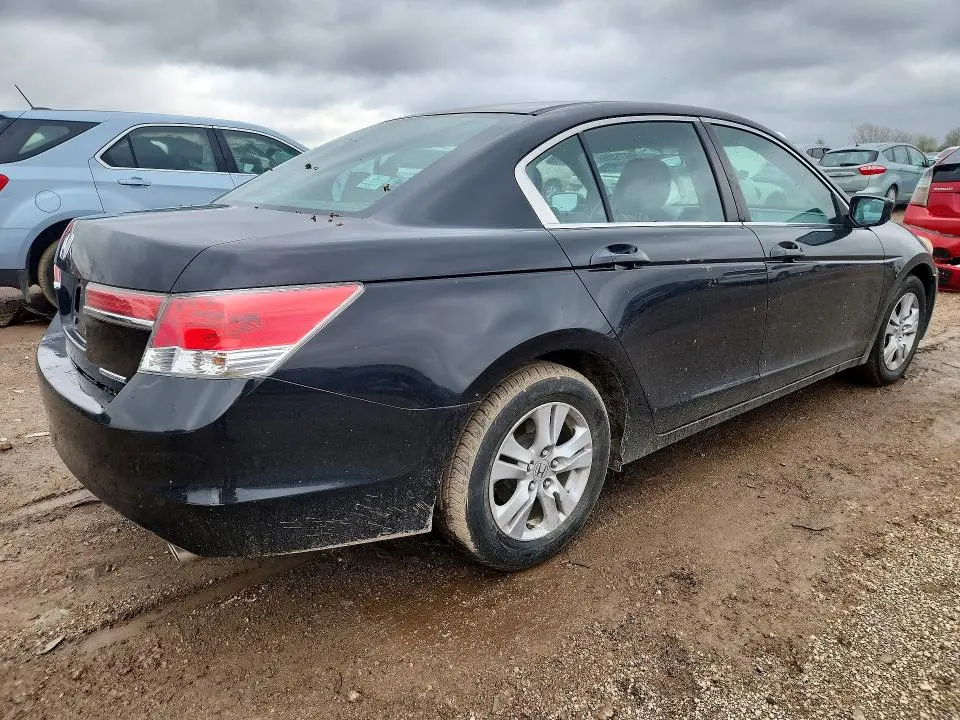 2011 HONDA ACCORD SE  