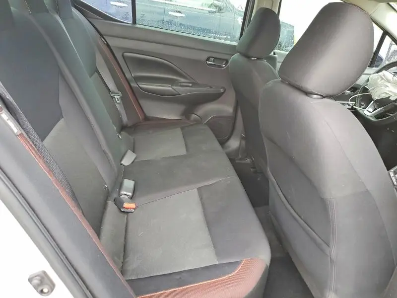 2021 NISSAN VERSA SR  