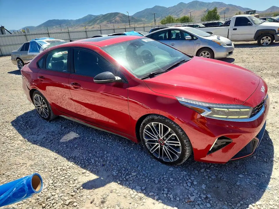 2023 KIA FORTE GT  