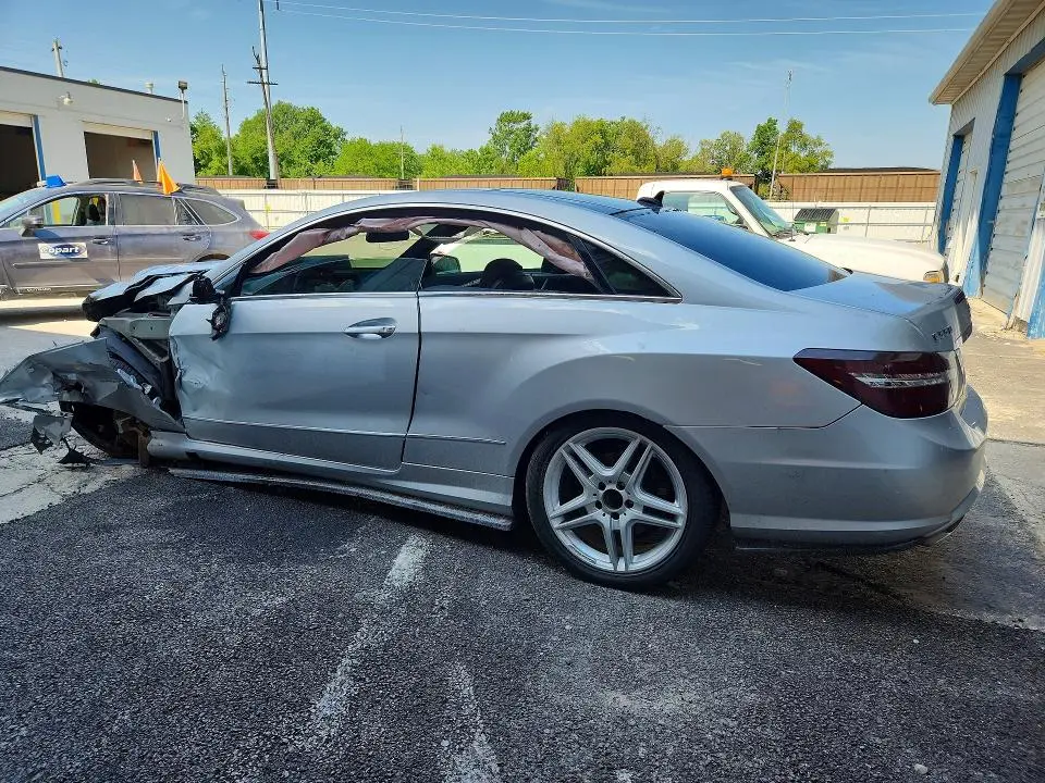 2011 MERCEDES-BENZ E 550  