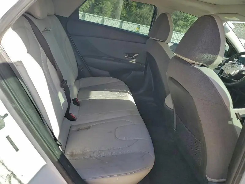 2022 HYUNDAI ELANTRA LIMITED  