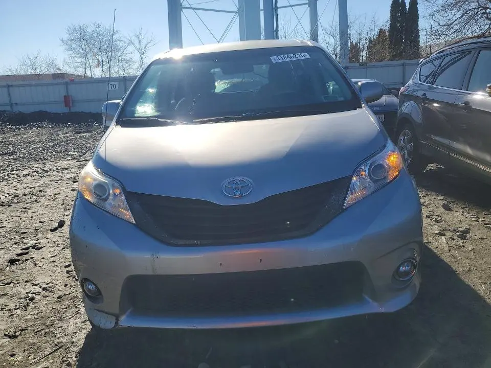 2014 TOYOTA SIENNA L 7-PASSENGER  