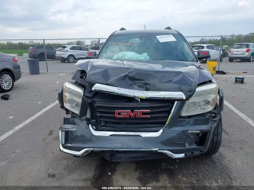 2017 GMC TERRAIN SLE-2