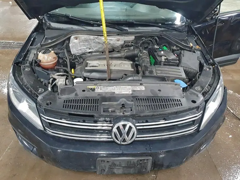 2016 VOLKSWAGEN TIGUAN S  