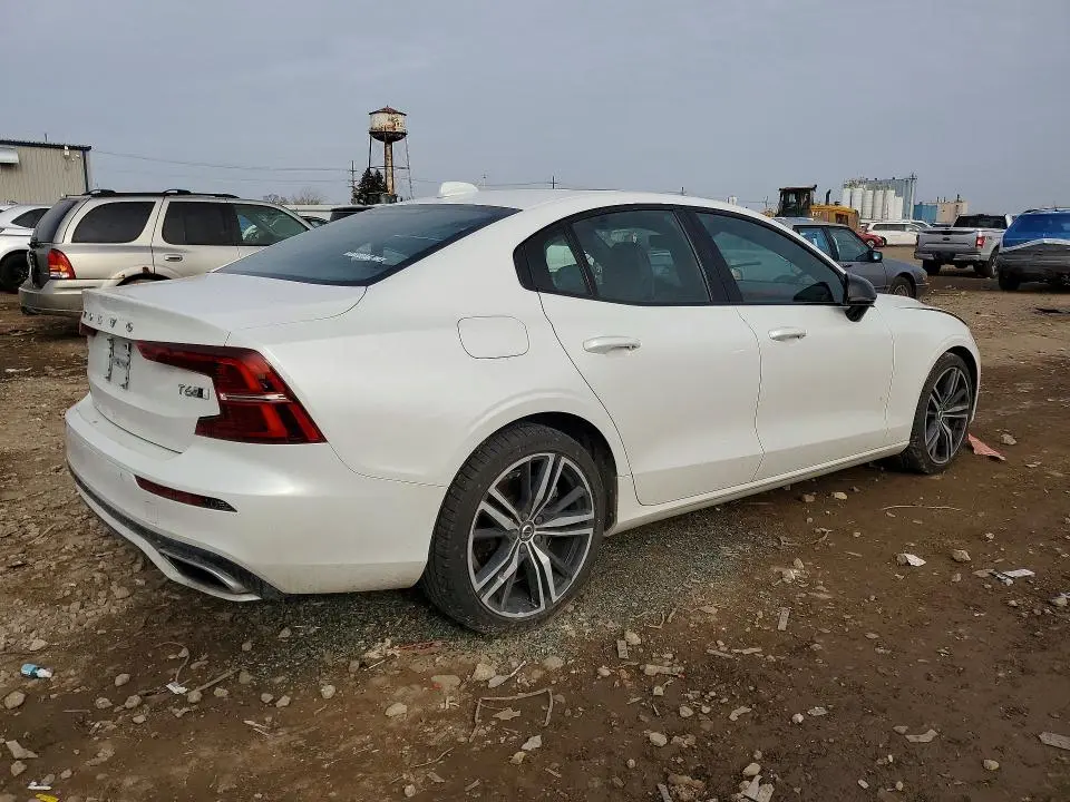 2019 VOLVO S60 T6 R-DESIGN  