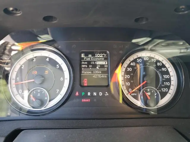 2019 RAM 1500 CLASSIC SLT  