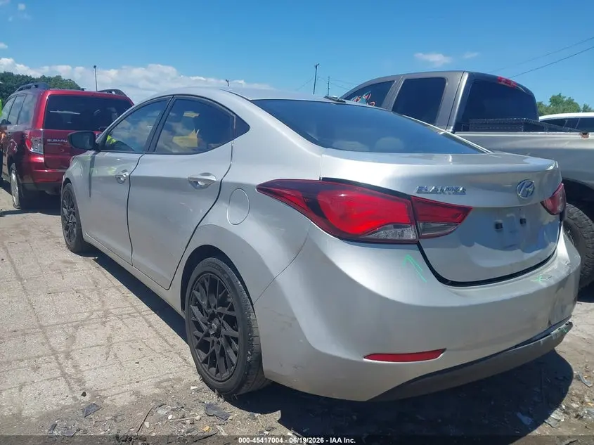2016 HYUNDAI ELANTRA SE