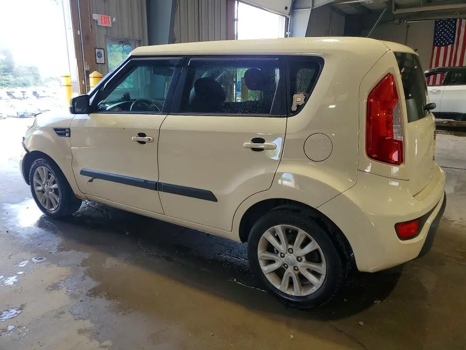 2013 KIA SOUL +  