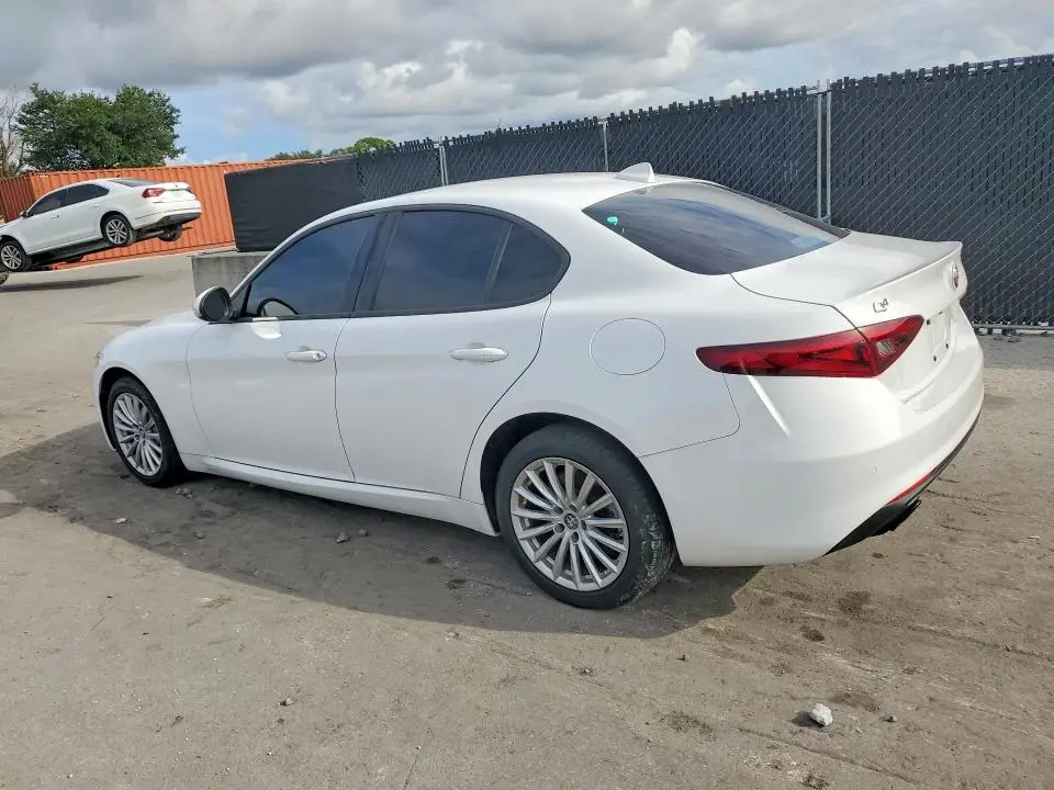2022 ALFA ROMEO GIULIA   