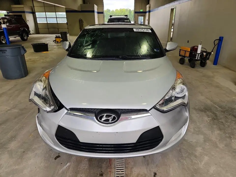 2016 HYUNDAI VELOSTER BASE  