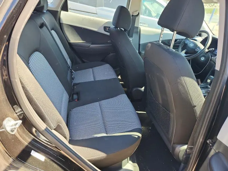 2020 HYUNDAI KONA SE  