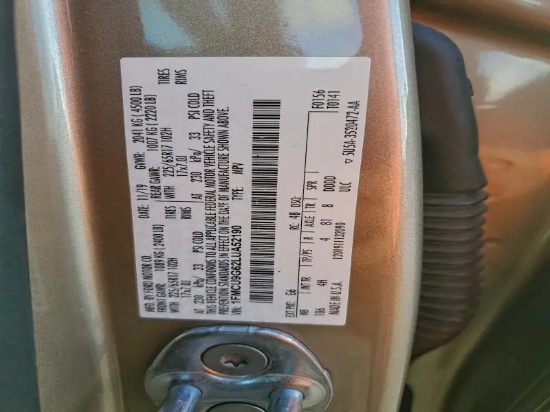 2020 FORD ESCAPE SE  