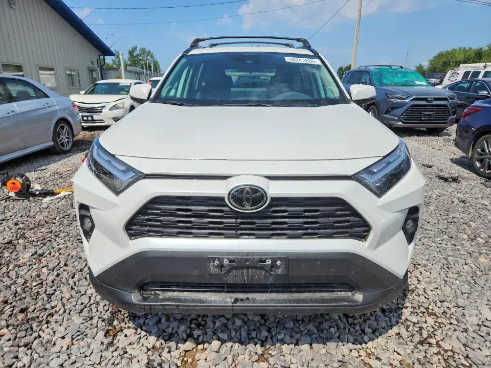 2023 TOYOTA RAV4 XLE PREMIUM  