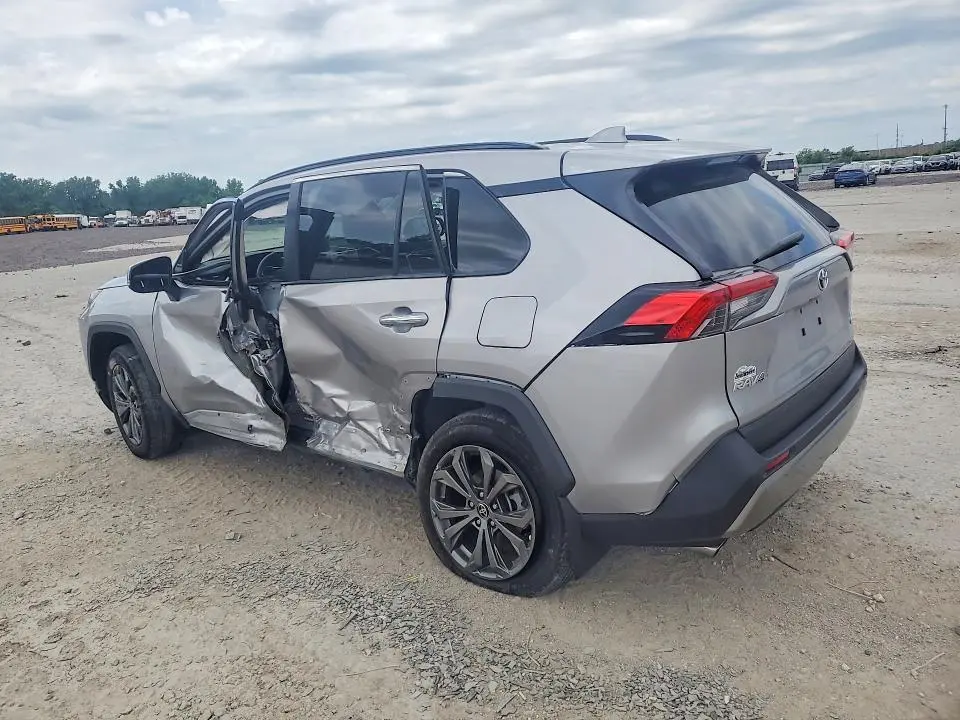 2022 TOYOTA RAV4 LIMITED  