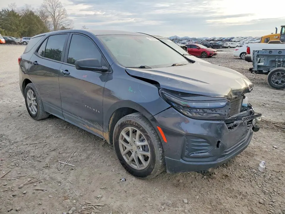 2022 CHEVROLET EQUINOX LS  