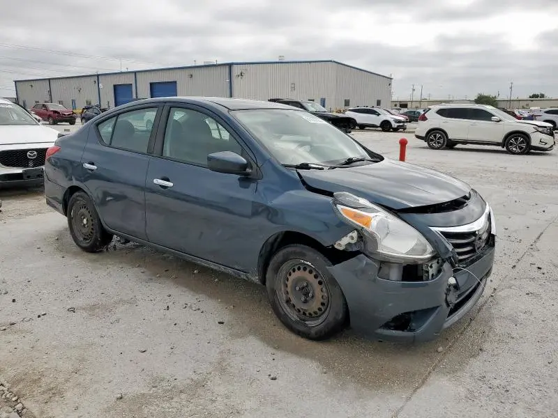 2017 NISSAN VERSA S  