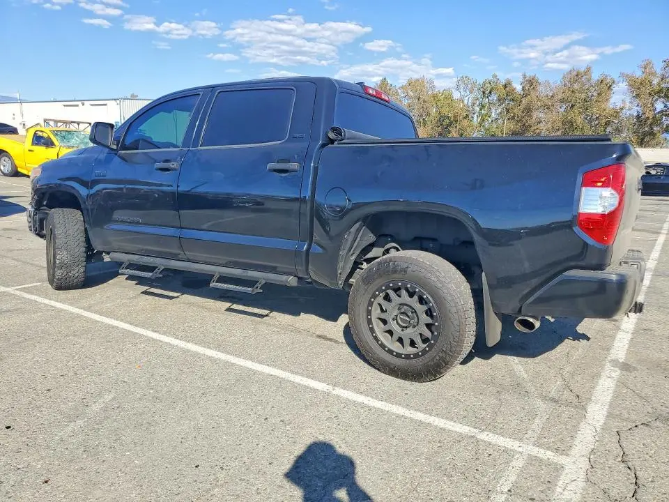 2021 TOYOTA TUNDRA CREWMAX SR5  