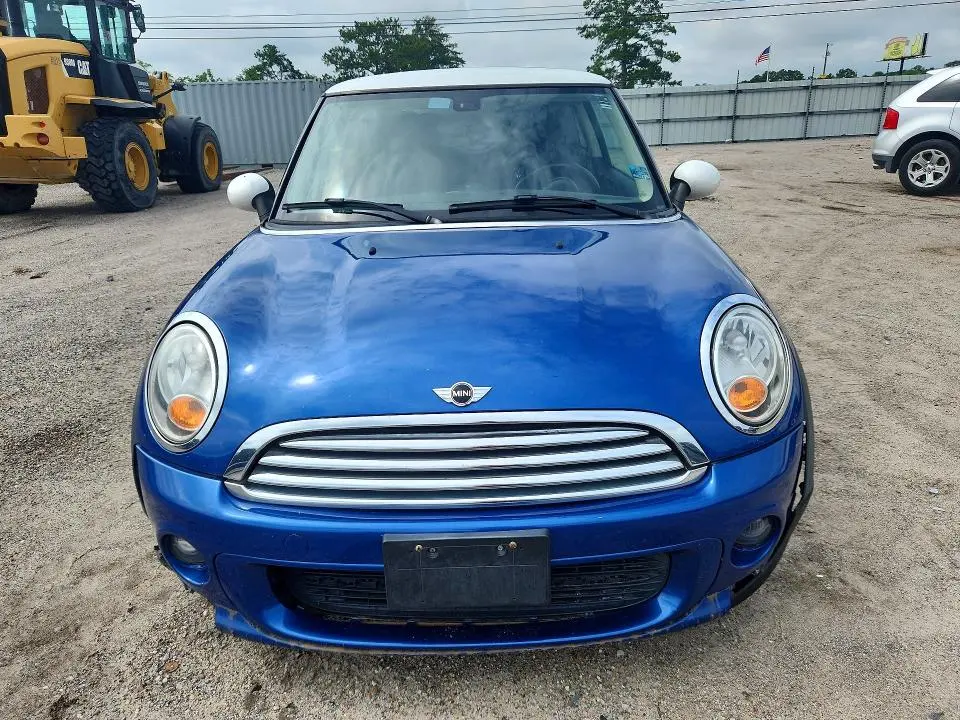 2013 MINI COOPER   