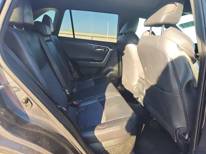 2019 TOYOTA RAV4 XSE  