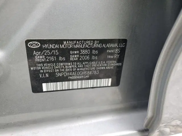 2016 HYUNDAI ELANTRA SE  