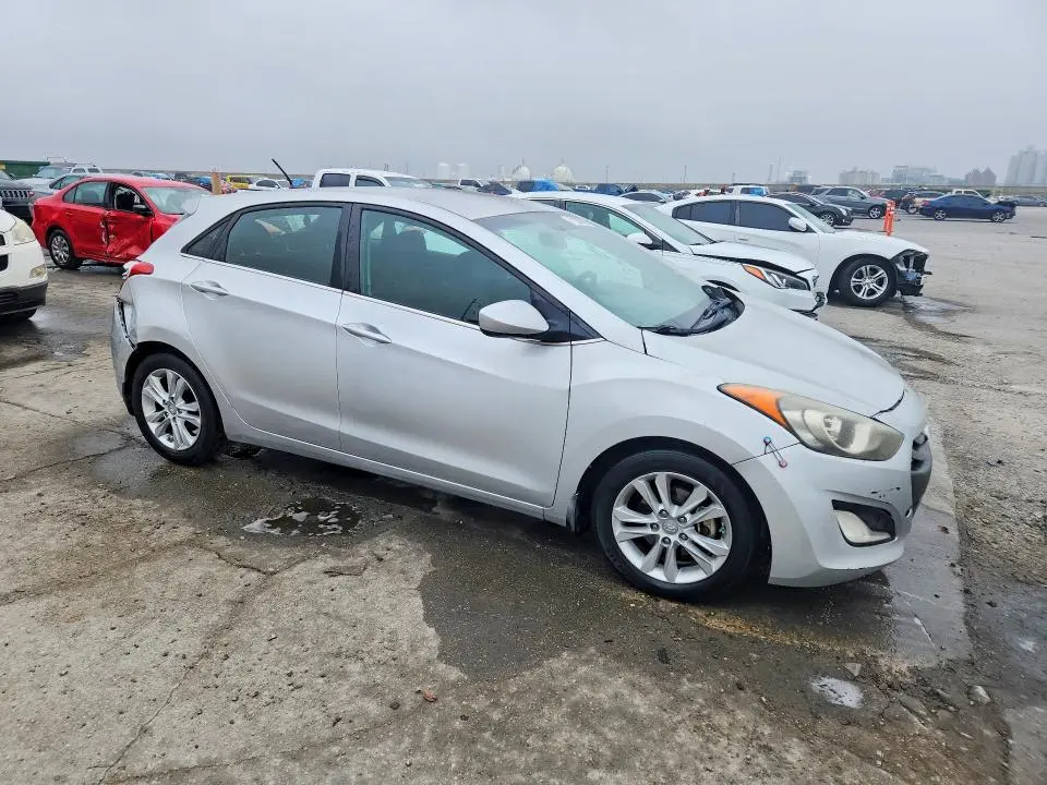 2014 HYUNDAI ELANTRA GT BASE  