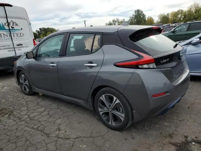 2022 NISSAN LEAF SV  