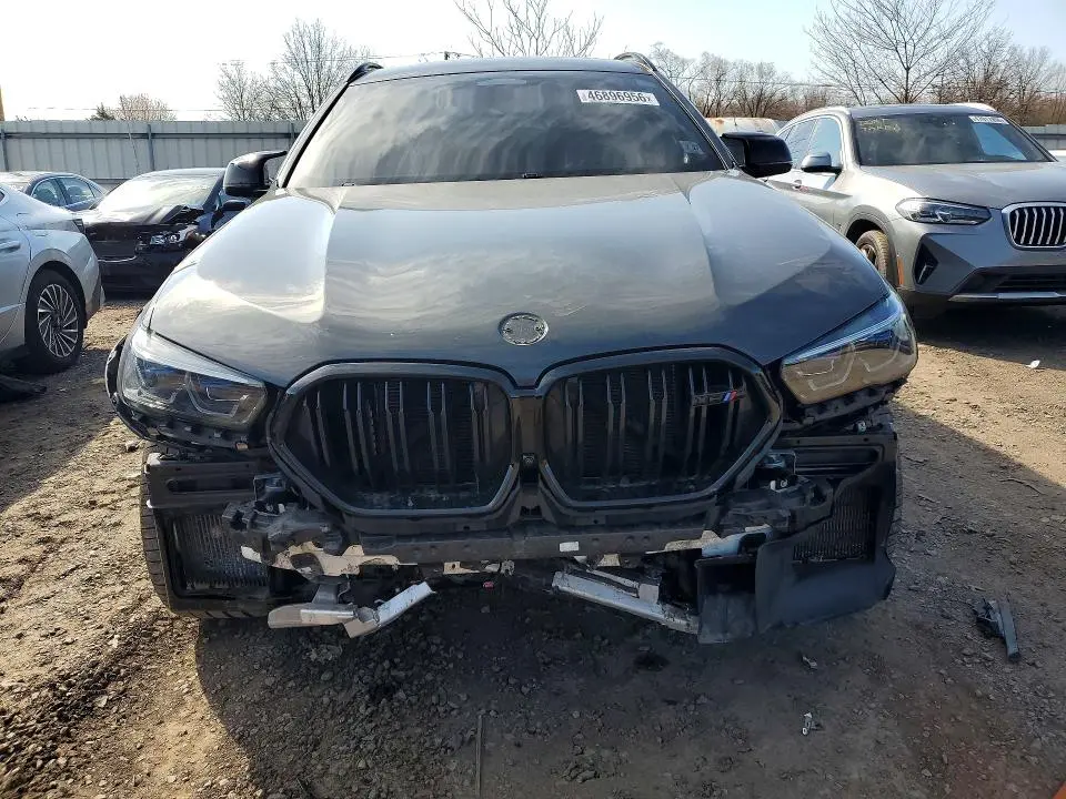 2022 BMW X6 M  