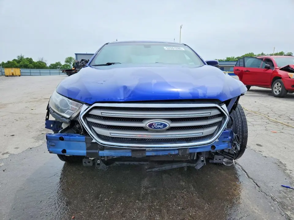 2015 FORD TAURUS SEL  