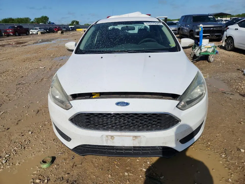 2015 FORD FOCUS SE  