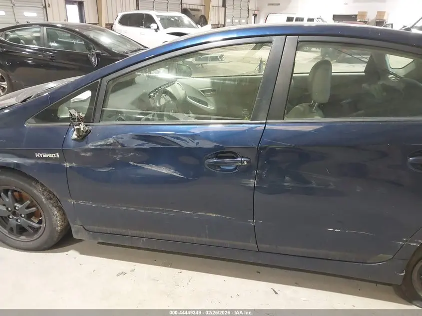 2013 TOYOTA PRIUS TWO