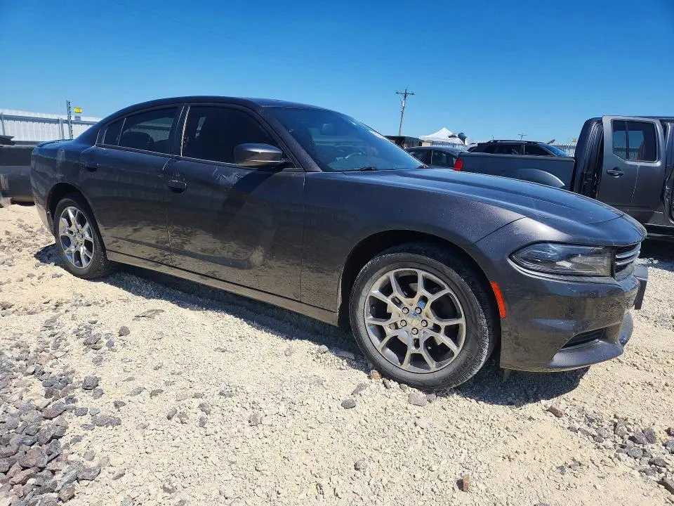 2015 DODGE CHARGER SE  