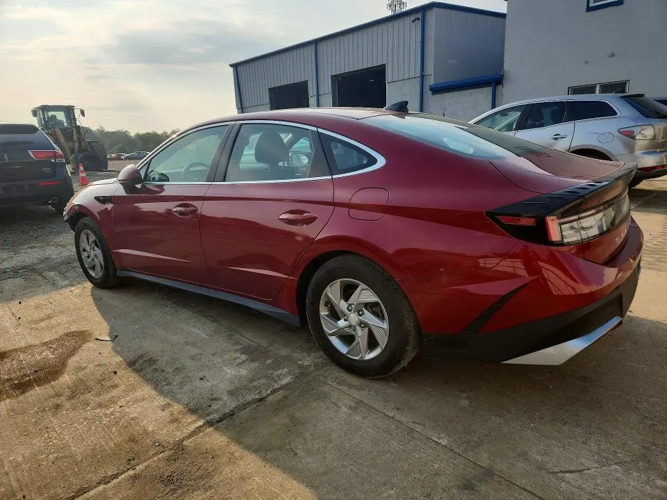 2025 HYUNDAI SONATA SE  