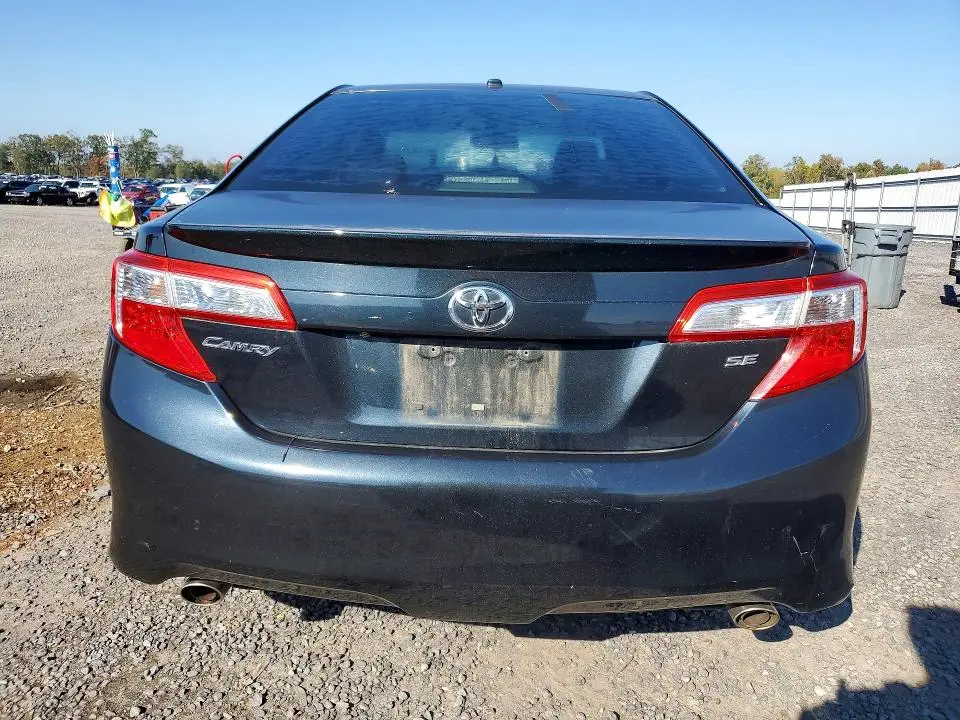 2012 TOYOTA CAMRY SE V6  