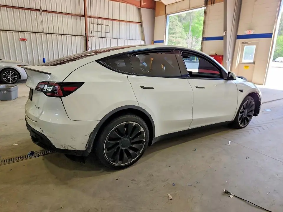 2022 TESLA MODEL Y   