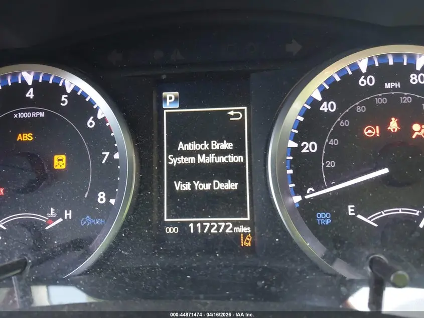 2019 TOYOTA HIGHLANDER LE