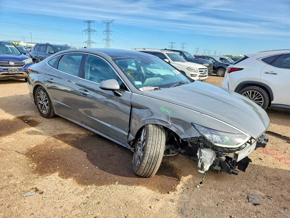 2022 HYUNDAI SONATA SEL  