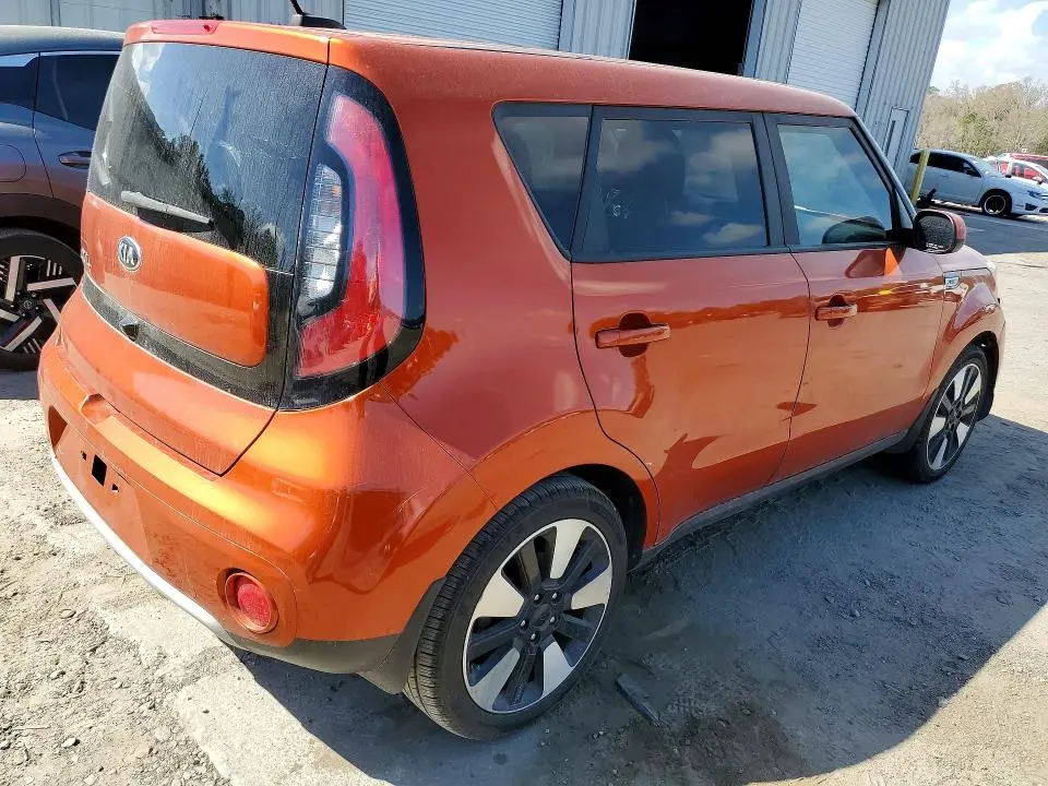 2019 KIA SOUL +  