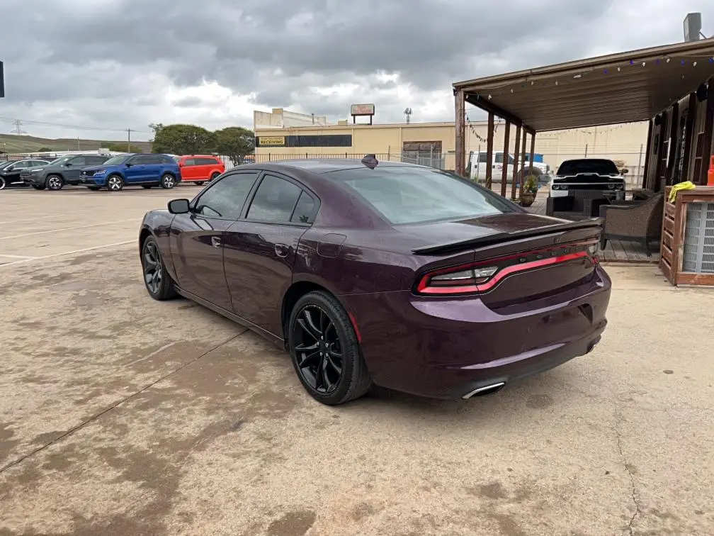 2020 DODGE CHARGER SXT  