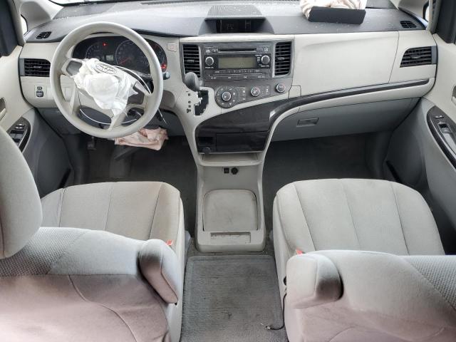 2011 TOYOTA SIENNA 