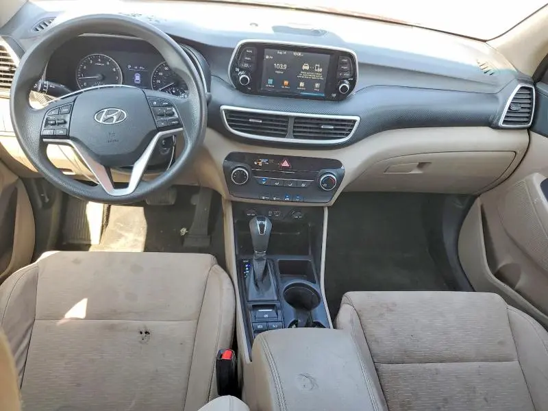 2020 HYUNDAI TUCSON SE  