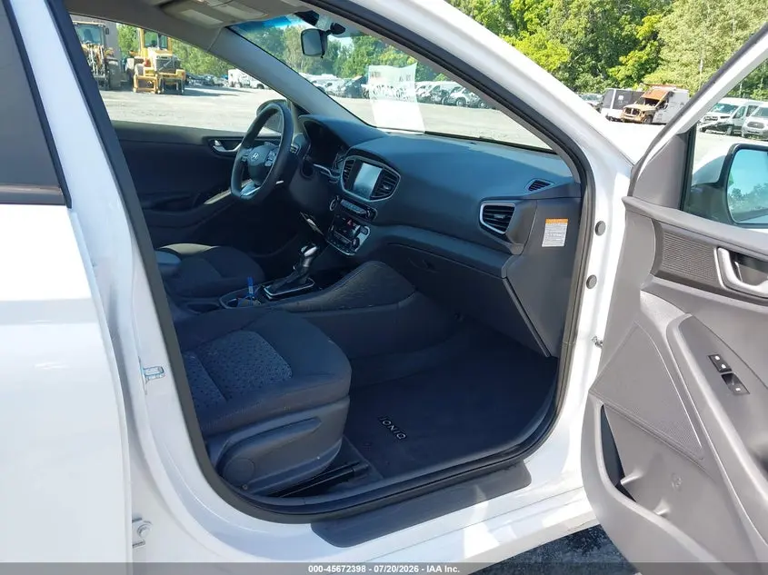 2018 HYUNDAI IONIQ HYBRID BLUE