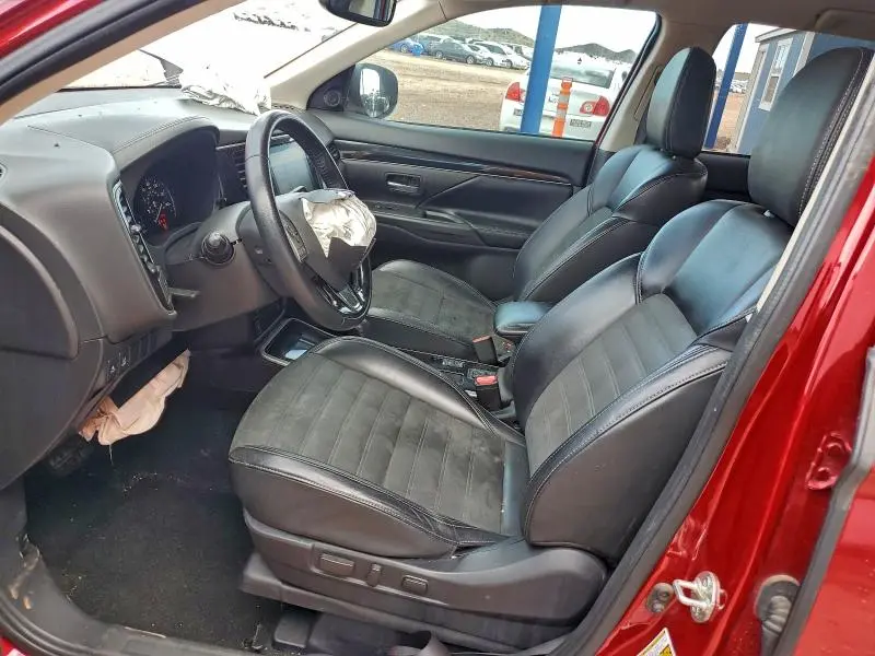 2020 MITSUBISHI OUTLANDER SE  