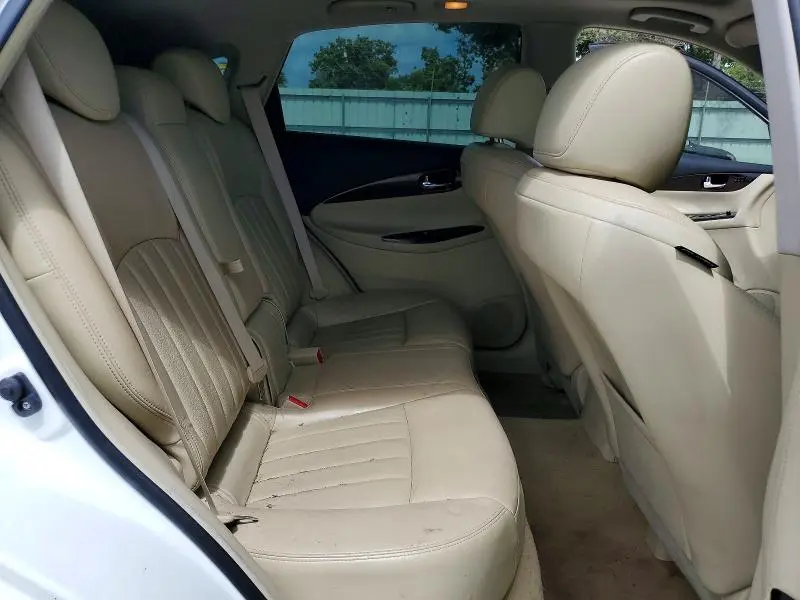 2016 INFINITI QX50 BASE  