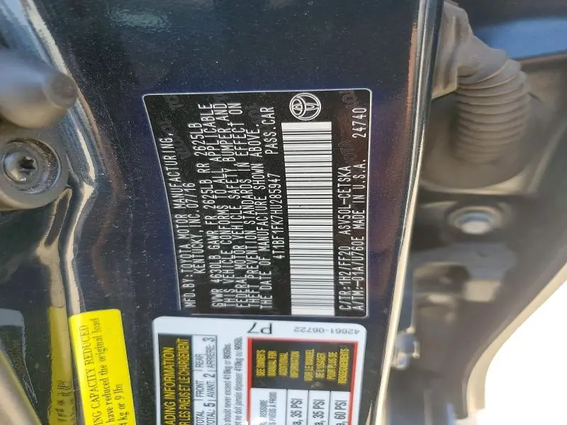 2017 TOYOTA CAMRY SE  
